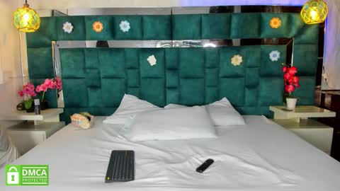 _bonnyandclyde online show from 01.12.26