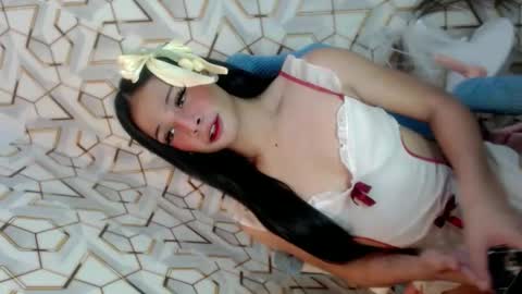 Kate flores online show from 05.05.26