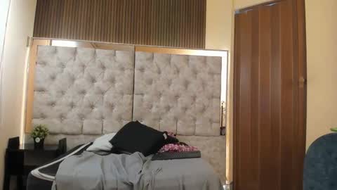 Caroline online show from 04.29.26