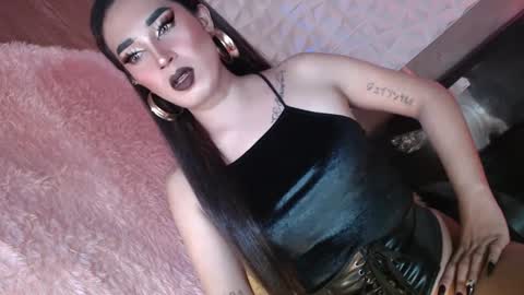 Caroline online show from 02.06.25