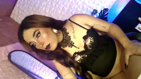 Caroline online show from 02.10.25