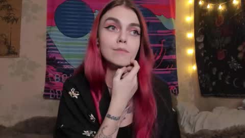 Caroline online show from 02.15.25