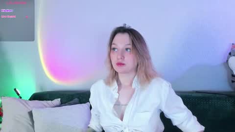 Snapshot of _ccrystaa_ chatting on 12.22.25 Christina Chris online show from 12.22.25