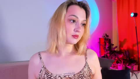 Christina Chris online show from 05.16.26