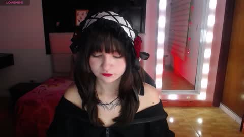 _charlotte_collins_ online show from 12.14.25