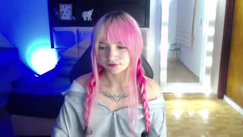 _charlotte_collins_ online show from 06.17.26