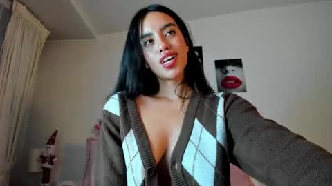 Snapshot of _charlotte_evans_2 chatting on 01.05.25 Charlote online show from 01.05.25