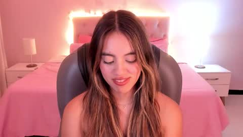 Snapshot of _charlotte_evans_2 chatting on 02.02.26 Charlote online show from 02.02.26