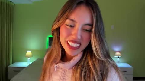 Snapshot of _charlotte_evans_2 chatting on 02.17.26 Charlote online show from 02.17.26