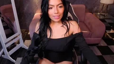 Snapshot of _charlottee_b chatting on 04.09.26 _charlottee_b online show from 04.09.26