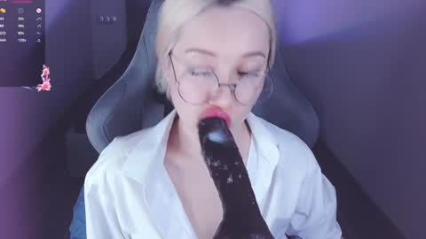 Snapshot of _chatur_babe chatting on 01.24.25 Angelina online show from 01.24.25