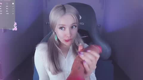 Snapshot of _chatur_babe chatting on 02.14.25 Angelina online show from 02.14.25