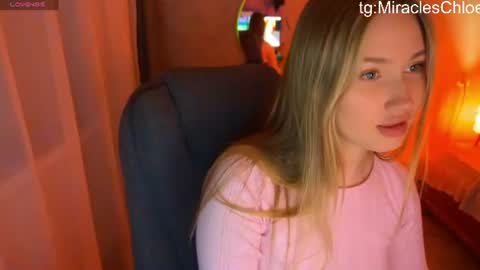 Snapshot of _chloe_miller_ chatting on 07.18.26 _chloe_miller_ online show from 07.18.26