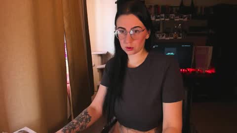 Chrissy online show from 03.24.26