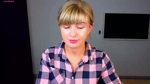 D online show from 10.08.25