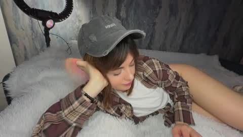 Snapshot of _comefeelme_ chatting on 05.30.26 D online show from 05.30.26