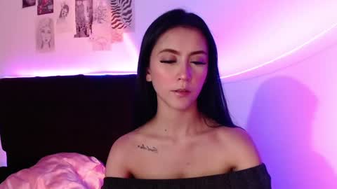 Snapshot of _coraliinee_ chatting on 01.26.25 Coraline online show from 01.26.25