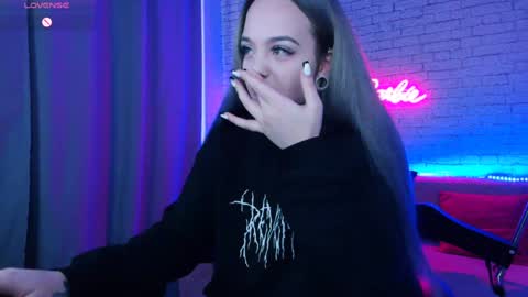 Nica online show from 12.08.24