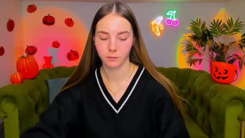 Erika online show from 11.13.25