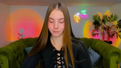 Erika online show from 11.21.25