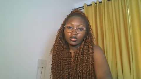 Snapshot of _cutestephanie chatting on 10.31.25 STEPH online show from 10.31.25