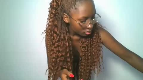 Snapshot of _cutestephanie chatting on 11.02.25 STEPH online show from 11.02.25