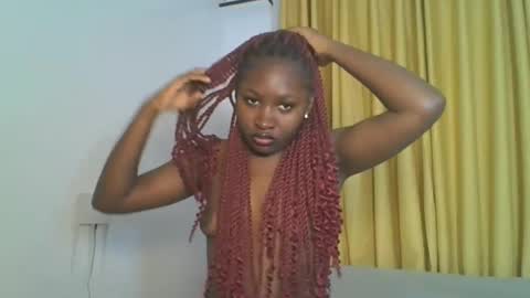 Snapshot of _cutestephanie chatting on 12.01.25 STEPH online show from 12.01.25