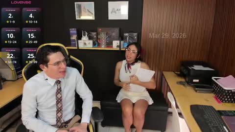 Snapshot of _danyland_ chatting on 03.29.26 WELCOME TO THE OFFICE online show from 03.29.26