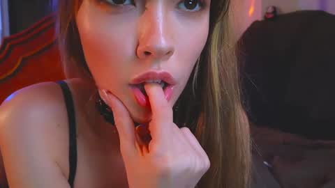 DemiDee online show from 12.09.24