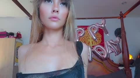 DemiDee online show from 02.26.25