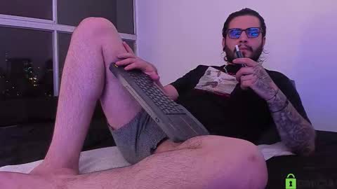  -         online show from 11.10.25