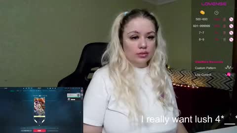 Snapshot of _elven_dreams__ chatting on 02.18.25 chloue and Gretta online show from 02.18.25