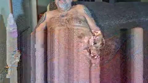 Snapshot of _emerald_city chatting on 11.21.25 _emerald_city online show from 11.21.25