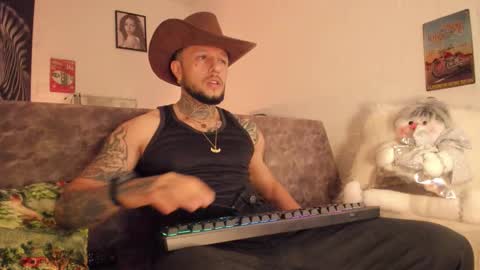 Emilio online show from 12.21.25