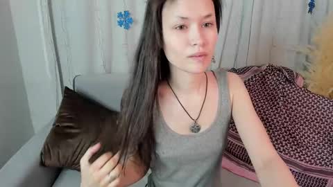 Snapshot of _emily__strike_ chatting on 12.24.24 _emily__strike_ online show from 12.24.24