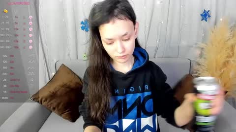 Snapshot of _emily__strike_ chatting on 12.26.24 _emily__strike_ online show from 12.26.24