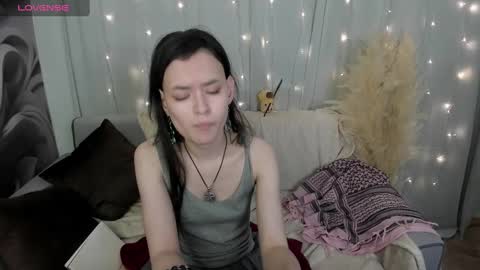 Snapshot of _emily__strike_ chatting on 01.19.25 _emily__strike_ online show from 01.19.25