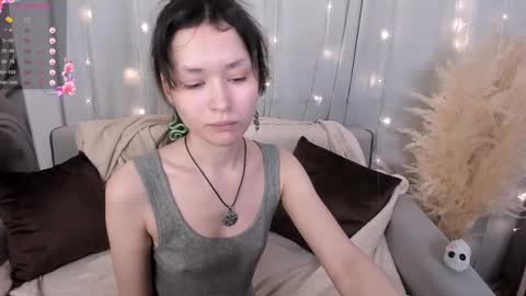 Snapshot of _emily__strike_ chatting on 01.21.25 _emily__strike_ online show from 01.21.25