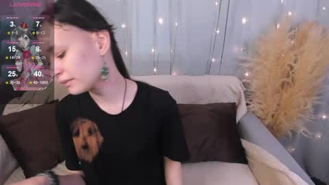 Snapshot of _emily__strike_ chatting on 01.23.25 _emily__strike_ online show from 01.23.25