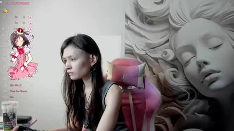 Snapshot of _emily__strike_ chatting on 01.28.25 _emily__strike_ online show from 01.28.25