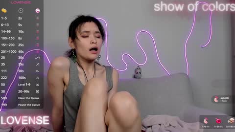 Snapshot of _emily__strike_ chatting on 01.31.25 _emily__strike_ online show from 01.31.25