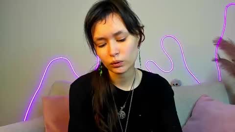 Snapshot of _emily__strike_ chatting on 02.11.25 _emily__strike_ online show from 02.11.25