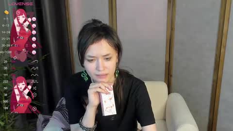 Snapshot of _emily__strike_ chatting on 02.26.25 _emily__strike_ online show from 02.26.25