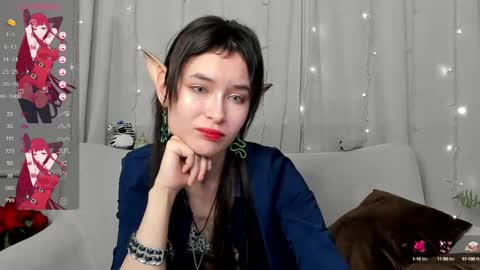 Snapshot of _emily__strike_ chatting on 03.04.25 _emily__strike_ online show from 03.04.25