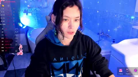 Snapshot of _emily__strike_ chatting on 10.06.25 _emily__strike_ online show from 10.06.25