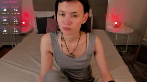 Snapshot of _emily__strike_ chatting on 10.12.25 _emily__strike_ online show from 10.12.25