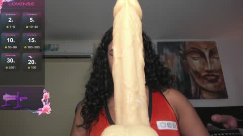 _emily_perez online show from 01.08.25