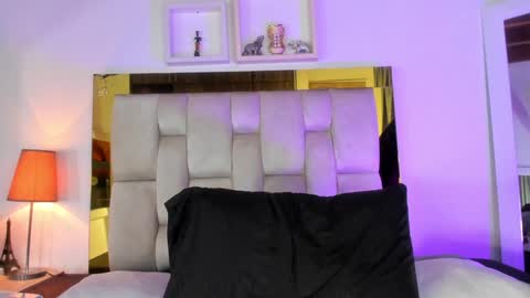 Isabella online show from 01.21.25