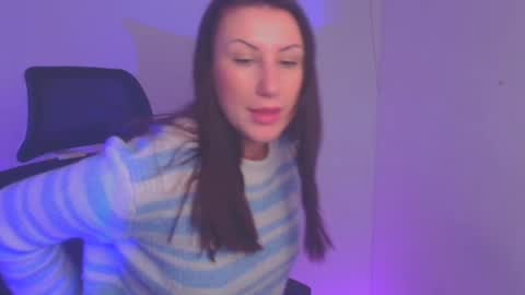 Emma online show from 12.22.24