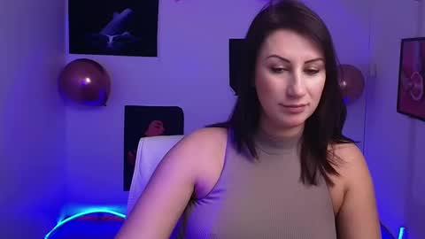 Emma online show from 02.15.25